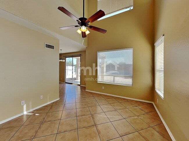 Photo - 1505 S 113th Dr