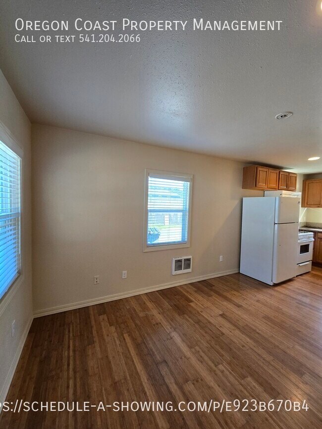 Photo - 3415 US-101 Unit 9