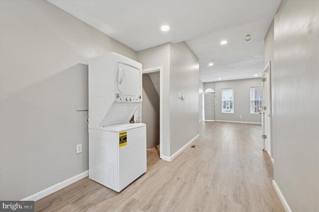 Photo - 1703 N Lambert St