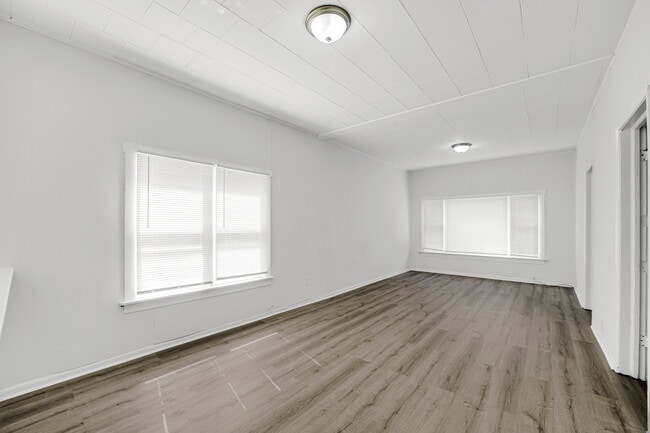 Photo - 120 E Kensington Ave Unit 1-F