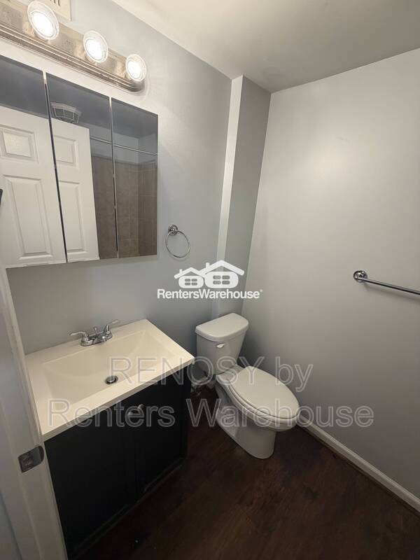 Photo - 907 Woodbridge Ct