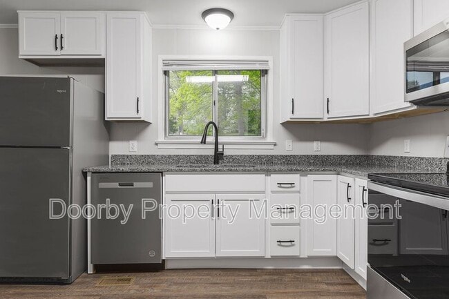 Photo - 1945 Barrett Dr
