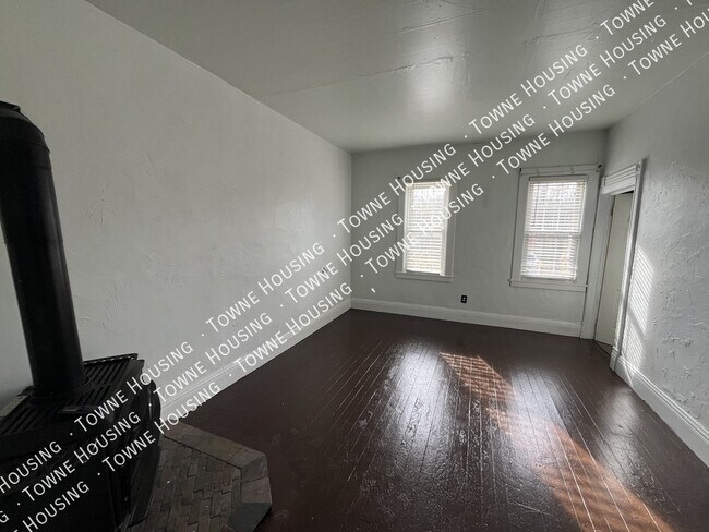 Photo - 268 Miami St Unidad 1