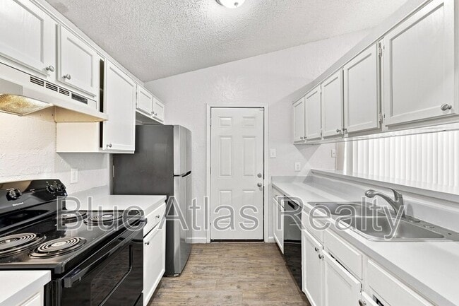 Photo - 10324 Whitingham Dr