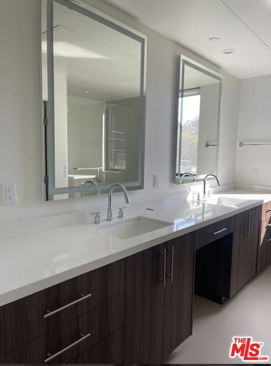 Photo - 1542 N Hoover St Unidad 1542