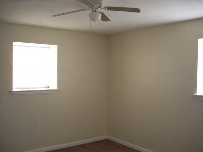 Photo - 3513 Golden Dr