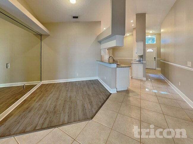 Photo - 1900 Kettler Dr