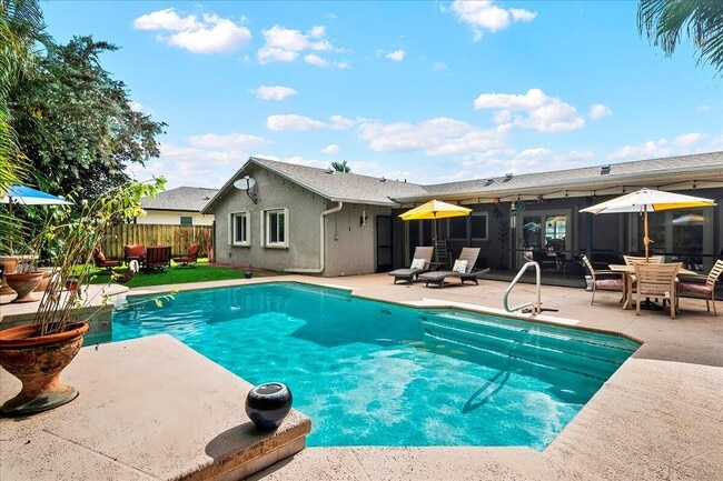 Building Photo - 1275 Summerwood Cir Rental