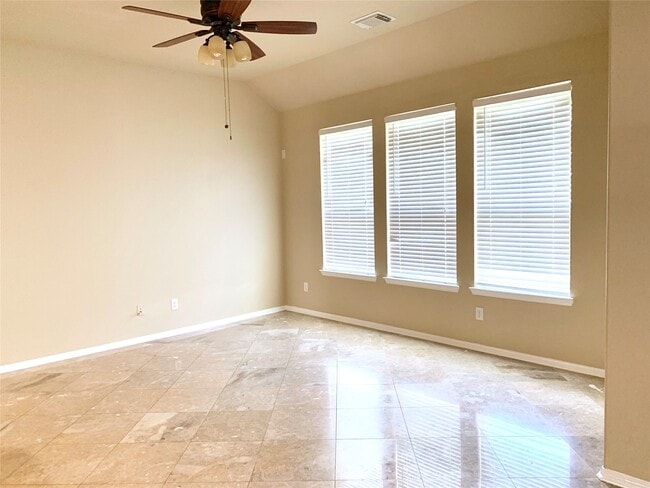 Photo - 2822 Chalet Knolls Ln