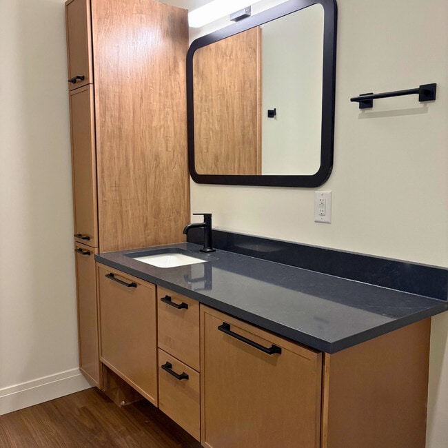 Bathroom - Vivienne