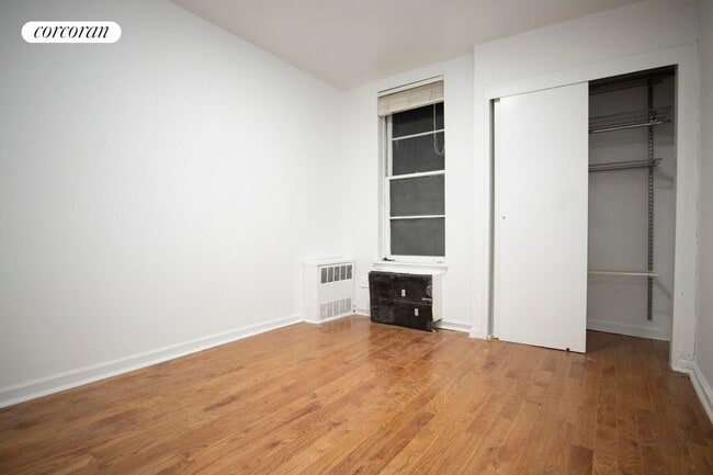 Photo - 320 W 22nd St