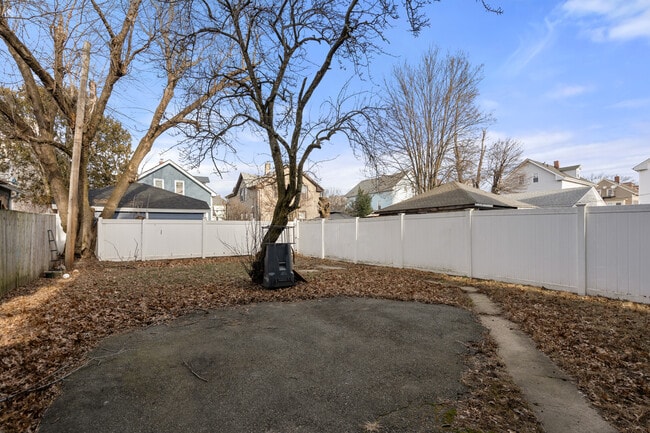 Photo - 170 Allston St Unidad 2