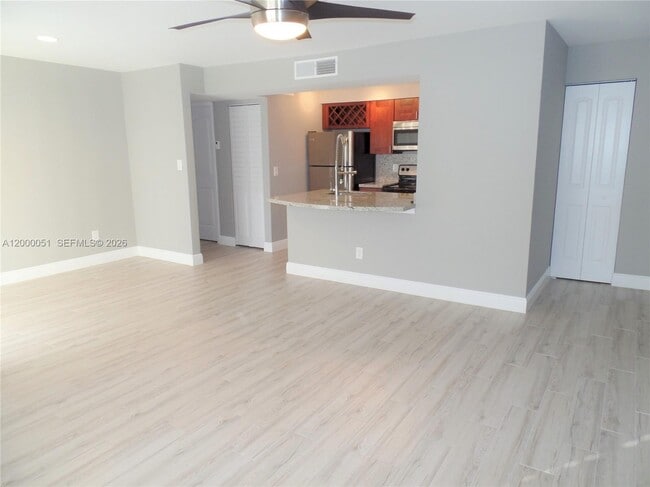 Photo - 1239 SW 46th Ave Unit 908