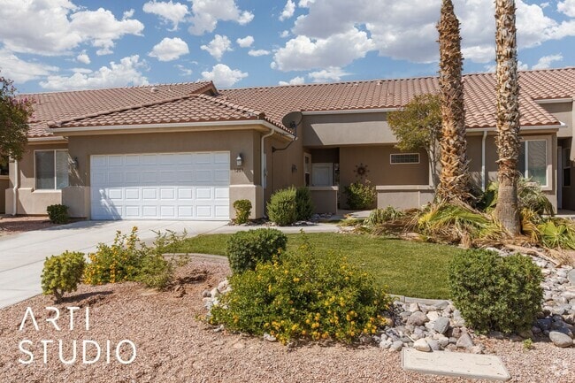 Building Photo - Welcome to your dream home located in the ...