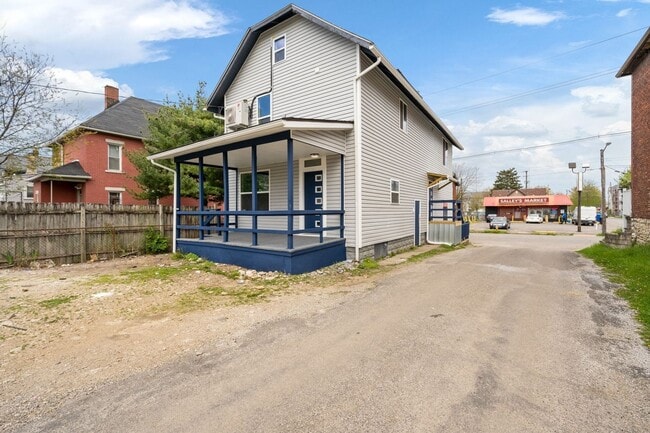 Photo - 741 Sullivant Ave