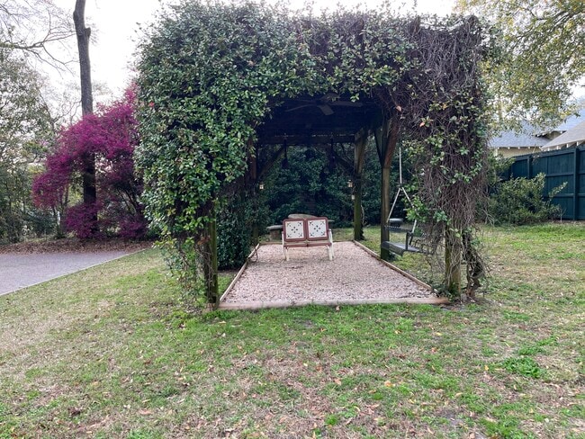 Photo - 1209 Johns Rd