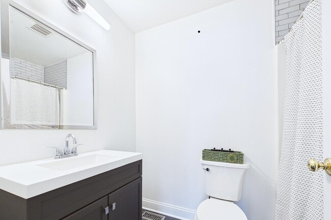 Photo - 764 Cherry Creek Dr