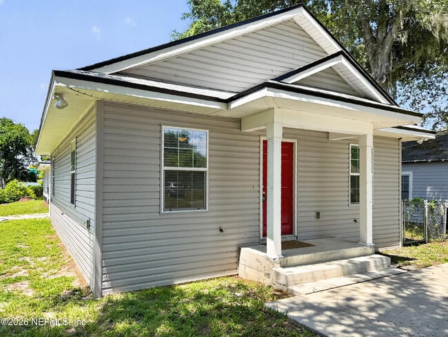 Photo - 2220 Flesher Ave