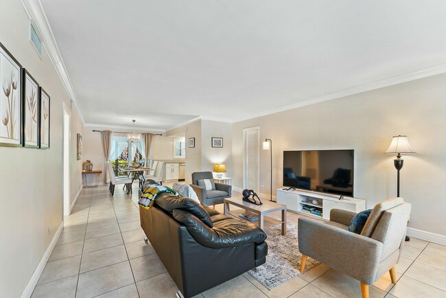 Photo - 3036 Park Ave