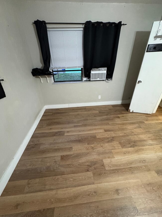 Photo - 2640 SE 3rd St Unit Front