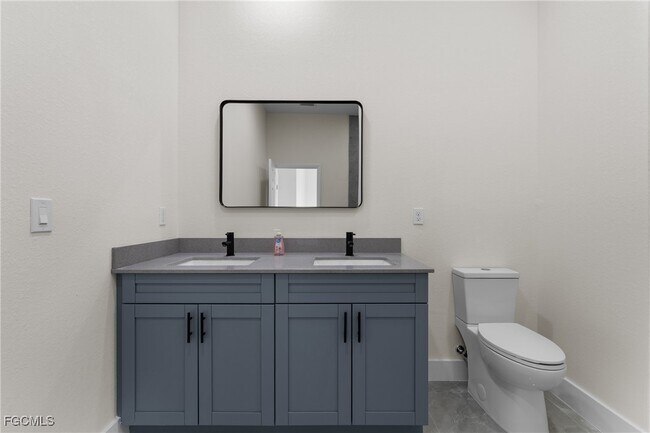 Photo - 1134 Cummings St E