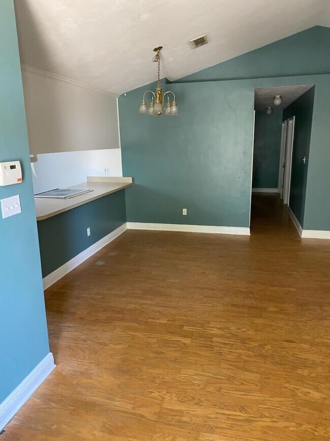 Photo - 3201 Addison Ln House