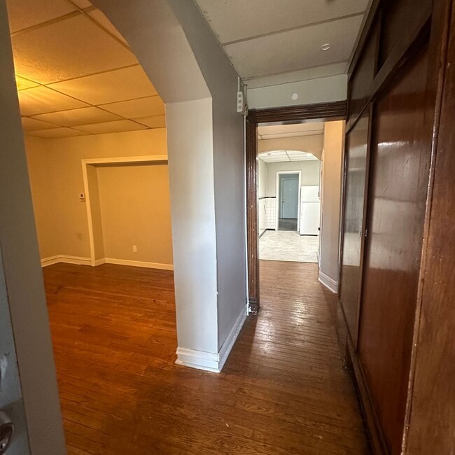 Photo - 4642 Farlin Ave Unit 1F