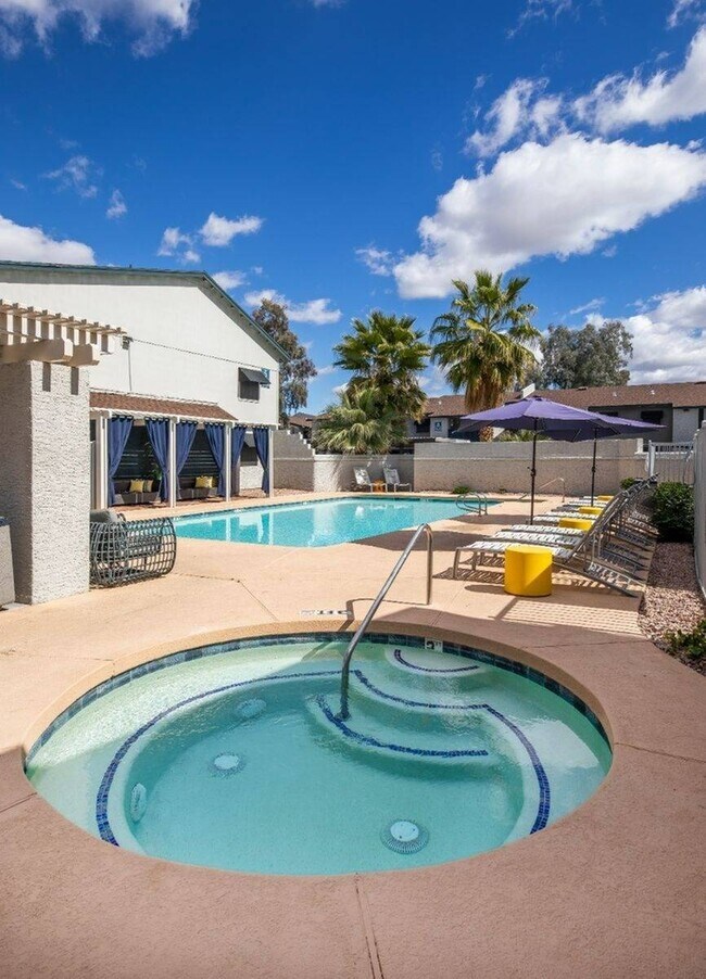 Cala Paradise Valley Apartments For Rent in Phoenix, AZ