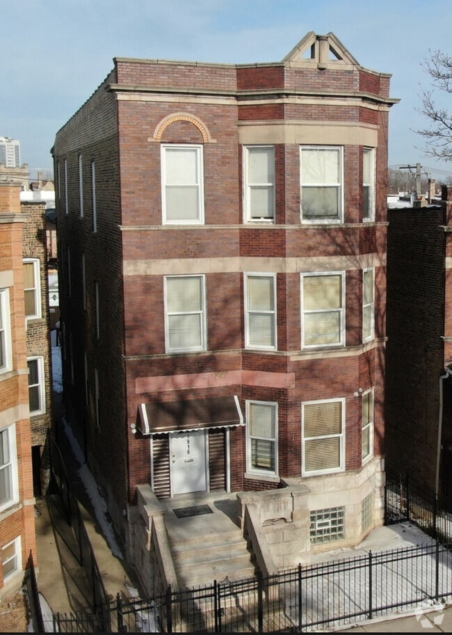 Building Photo - 3916 W Van Buren St Unit 2 Rental