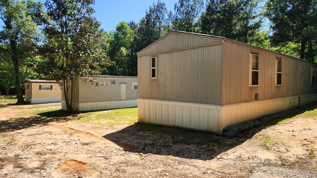 Photo - 2840 U.S. Hwy 190