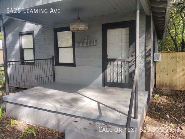 Photo - 5425 Leaming Ave