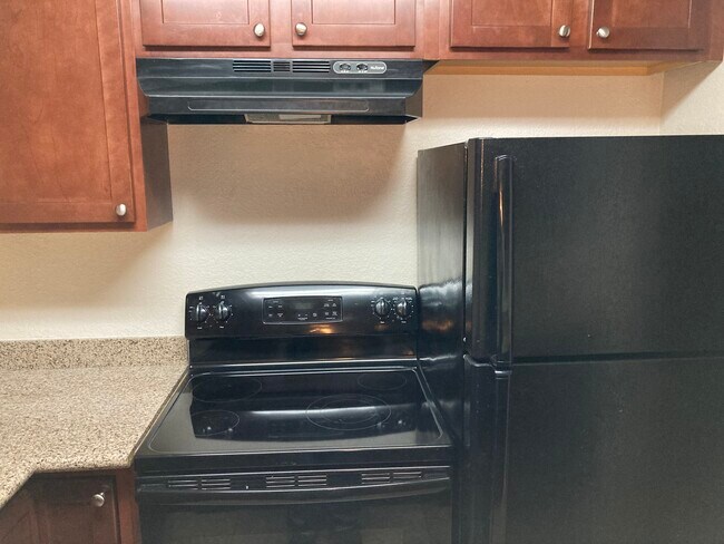 Photo - 250 S 162nd St