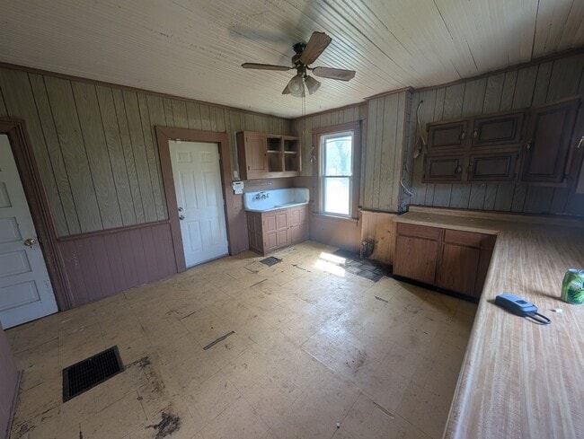 Photo - 1214 W Butler St