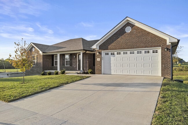 Photo - 240 Banyan Blvd