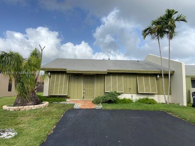 Building Photo - 11942 SW 122nd Pl