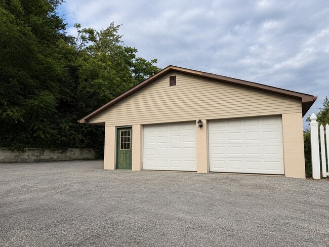 Photo - 212 Terrace St