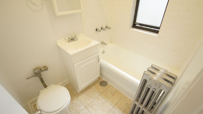 Photo - 5417 Kenmore LLC