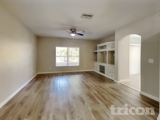 Photo - 6137 Skylarkcrest Dr