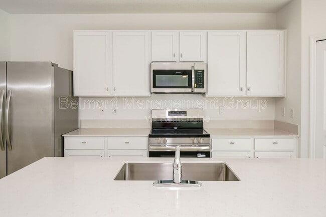 Photo - 1212 Belle Isle Ln
