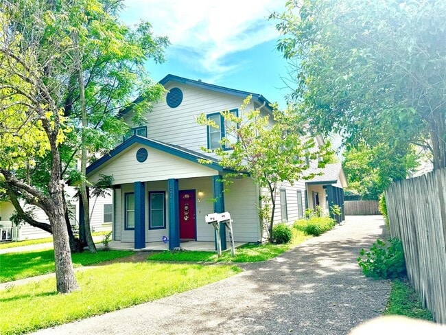 Photo - 503 E 38th St