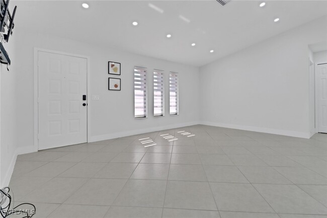 Photo - 523 SE 32nd Terrace House