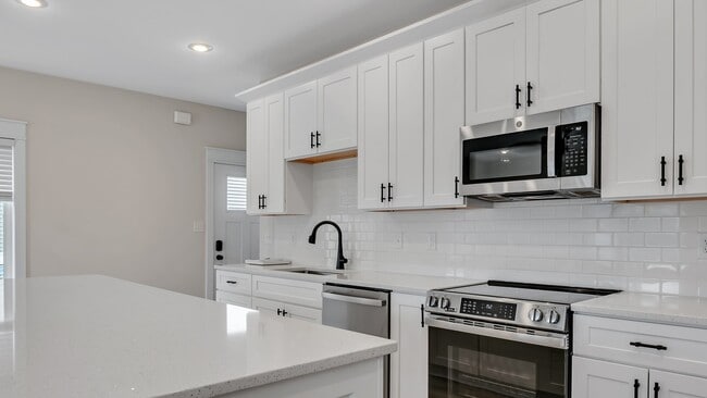 1200 N Woodburn Ave Unit 2