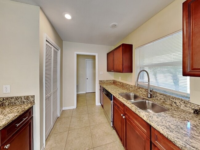 Photo - 2512 Sea Breeze Ct