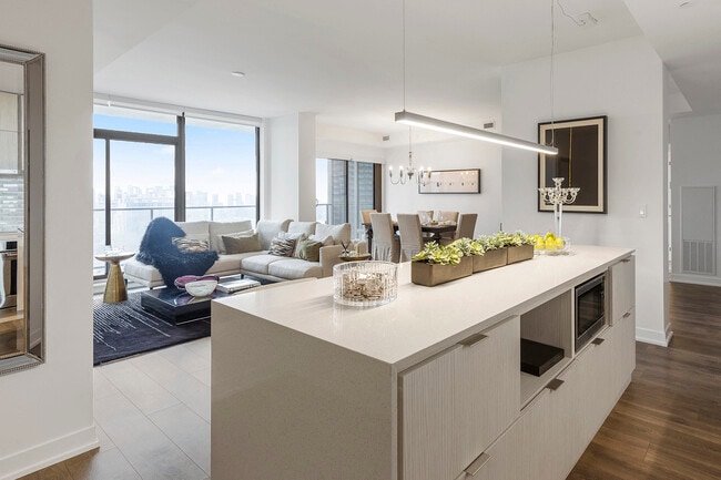 Photo - Two St. Thomas Yorkville Rental Living