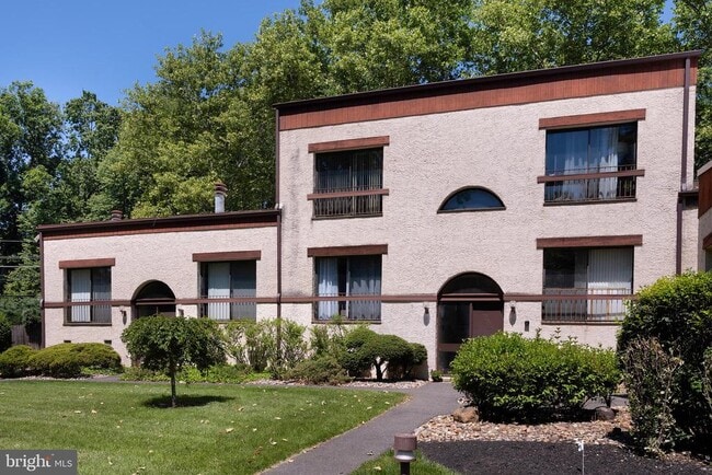 Building Photo - 51 Lawrenceville - Pennington Rd Unit 105