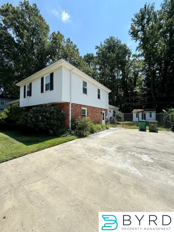 Photo - 9007 Michaux Ln