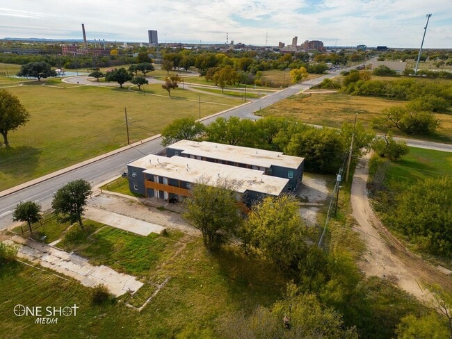 Photo - 526 E N 7th St