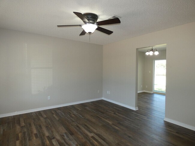 Photo - Adorable Brick Home in Pace