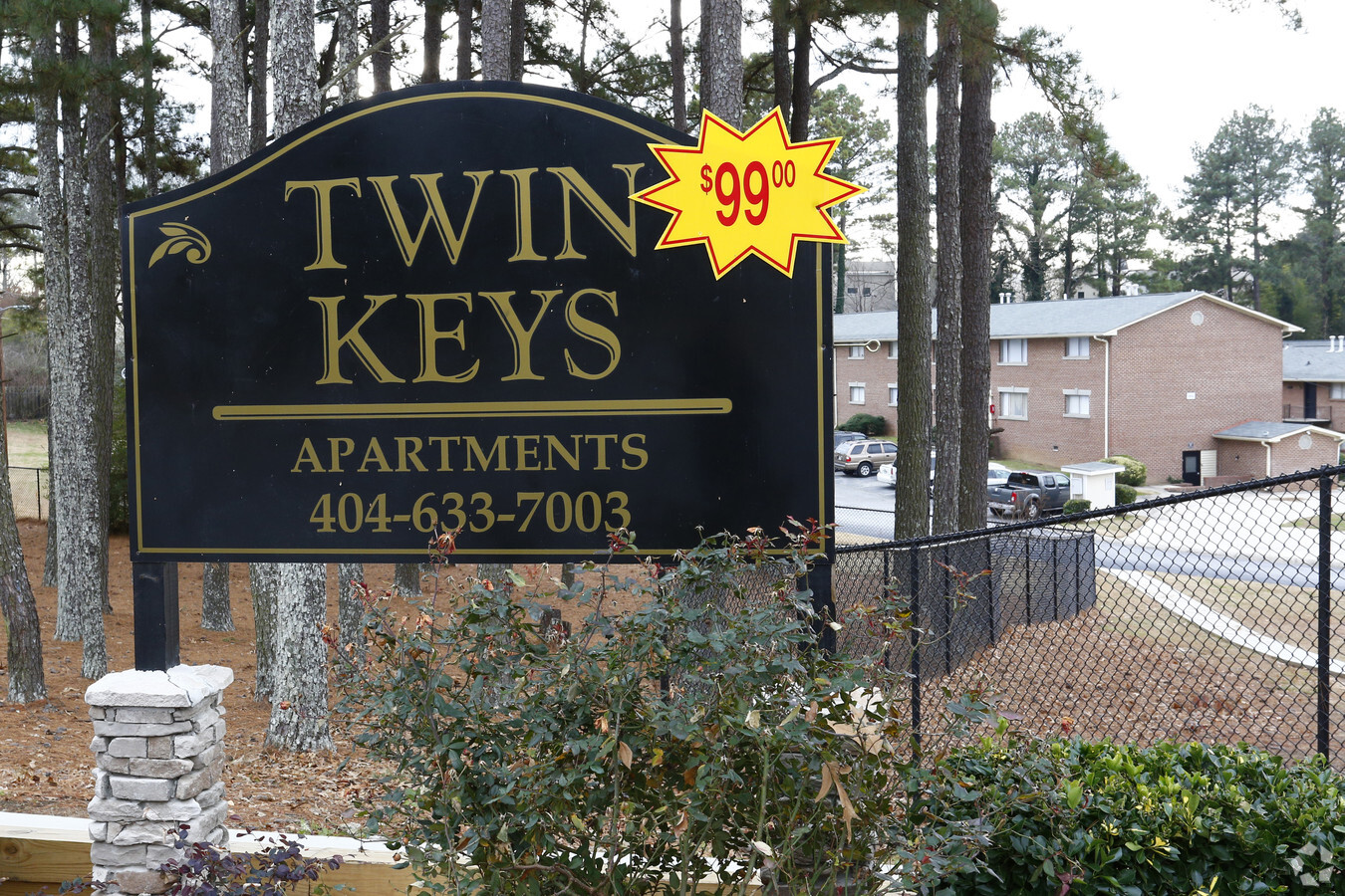 Twin Keys Apartments - Twin Keys Apartments