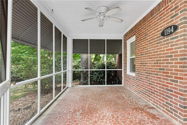 Photo - 1194 Spring Valley Ln NE